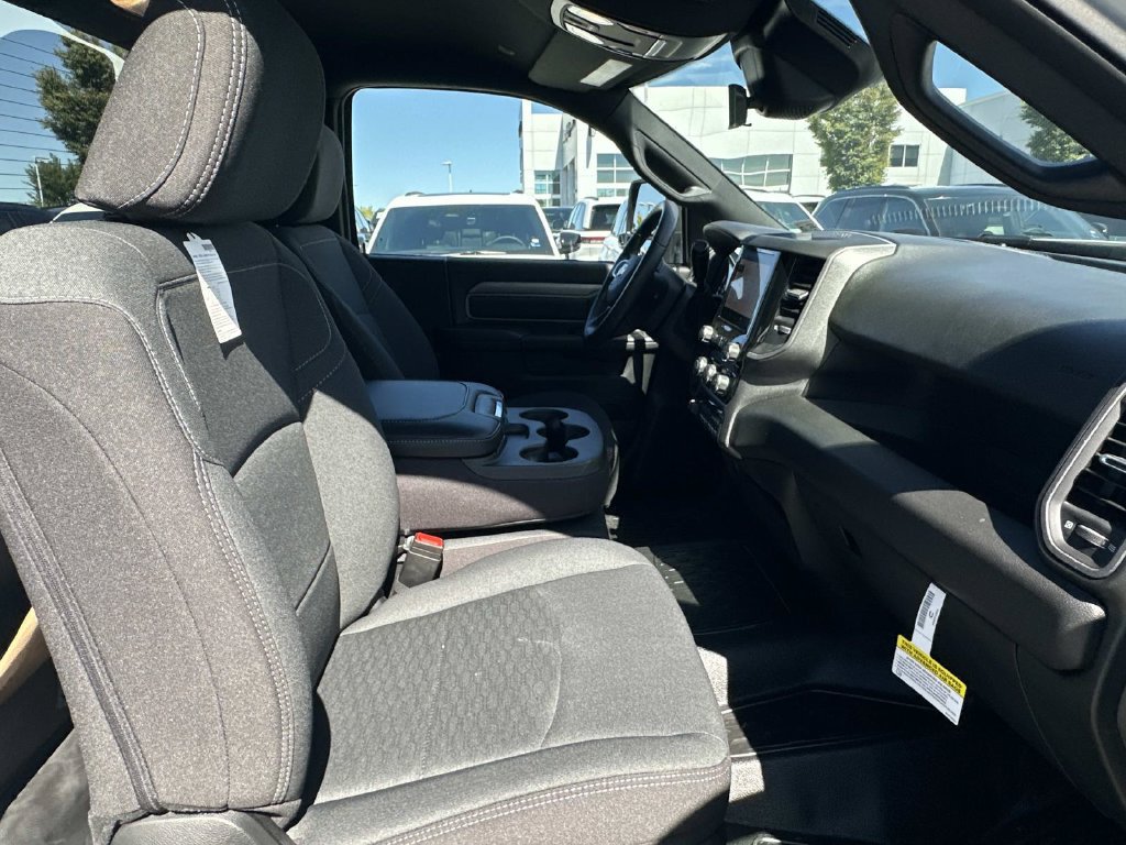 New 2025 RAM 3500 Tradesman AWD/4WD image 13