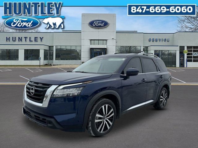 Used 2024 Nissan Pathfinder Platinum w/ Lighting Package (N92) image 1