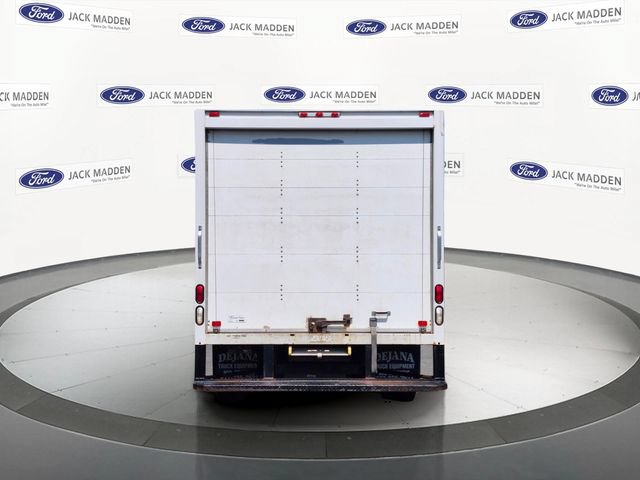 Used 2015 Ford E-350 and Econoline 350 Super Duty w/ Power Windows & Locks Group RWD image 4