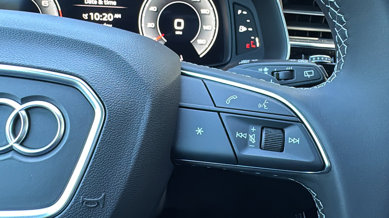 New 2026 Audi Q8 Premium Plus image 24