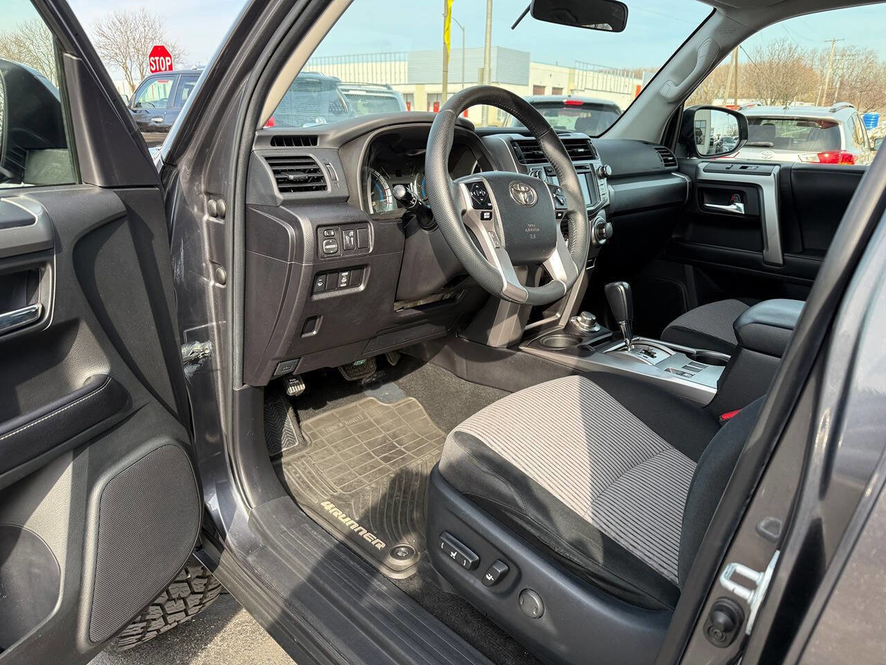 Used 2016 Toyota 4Runner SR5 image 66