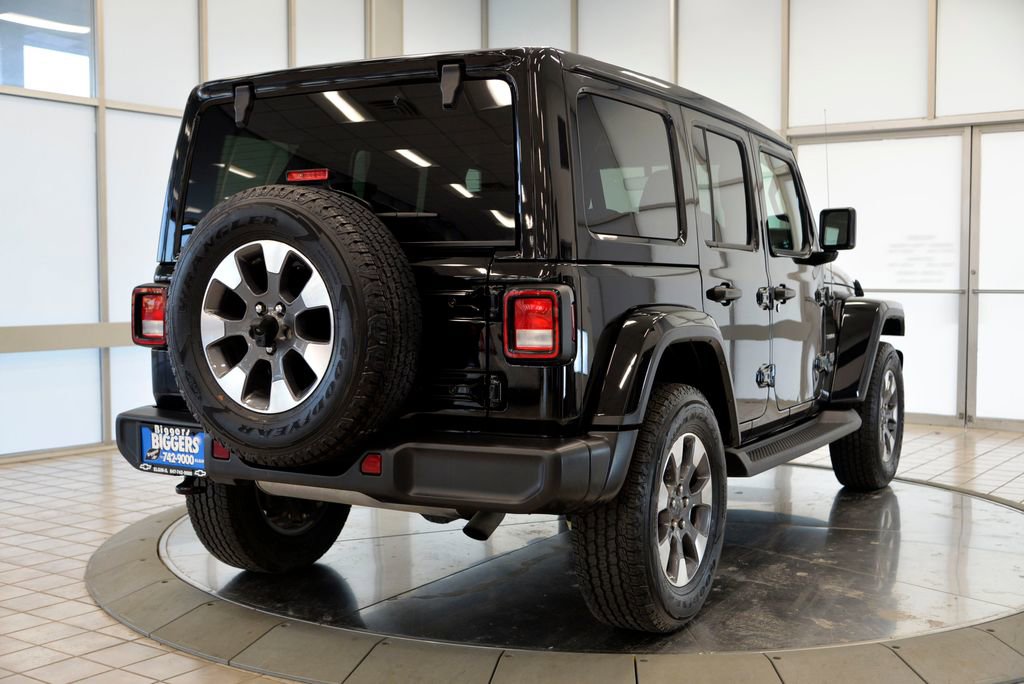 Used 2021 Jeep Wrangler Unlimited Sahara image 8