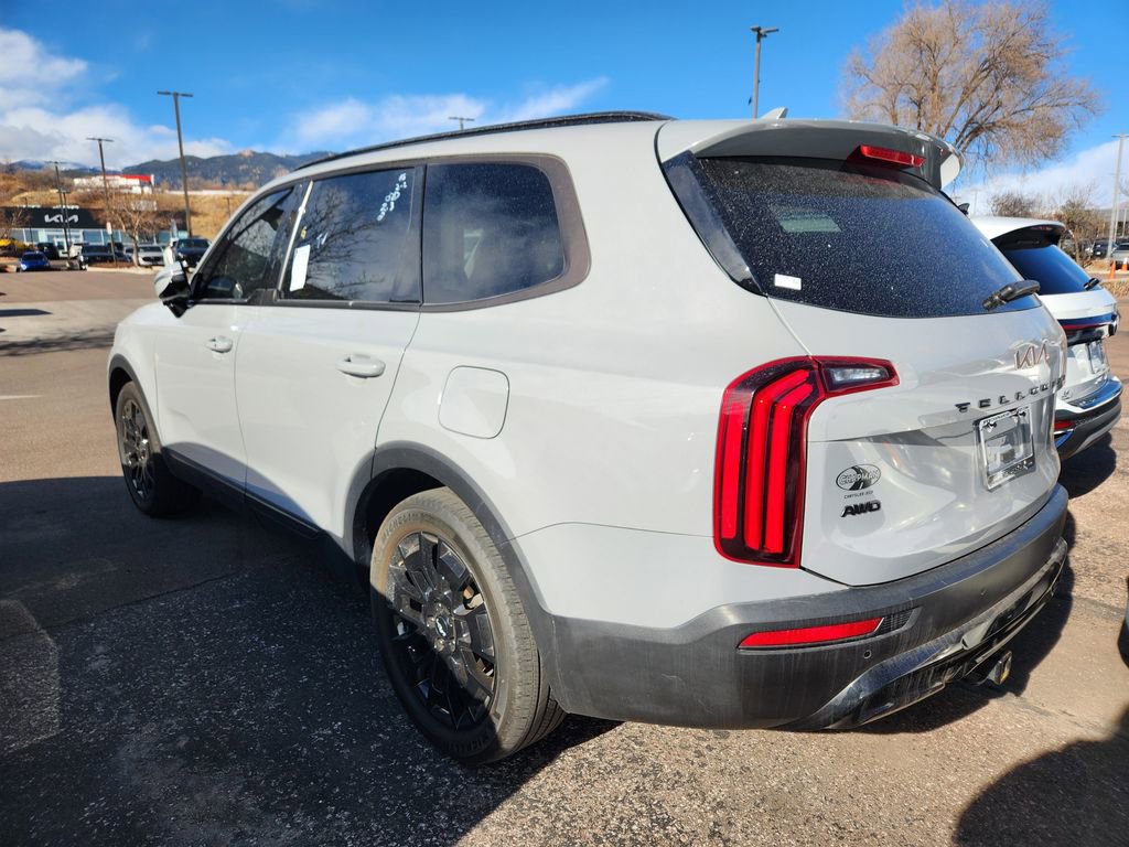 Used 2022 Kia Telluride SX w/ SX Prestige Package image 4