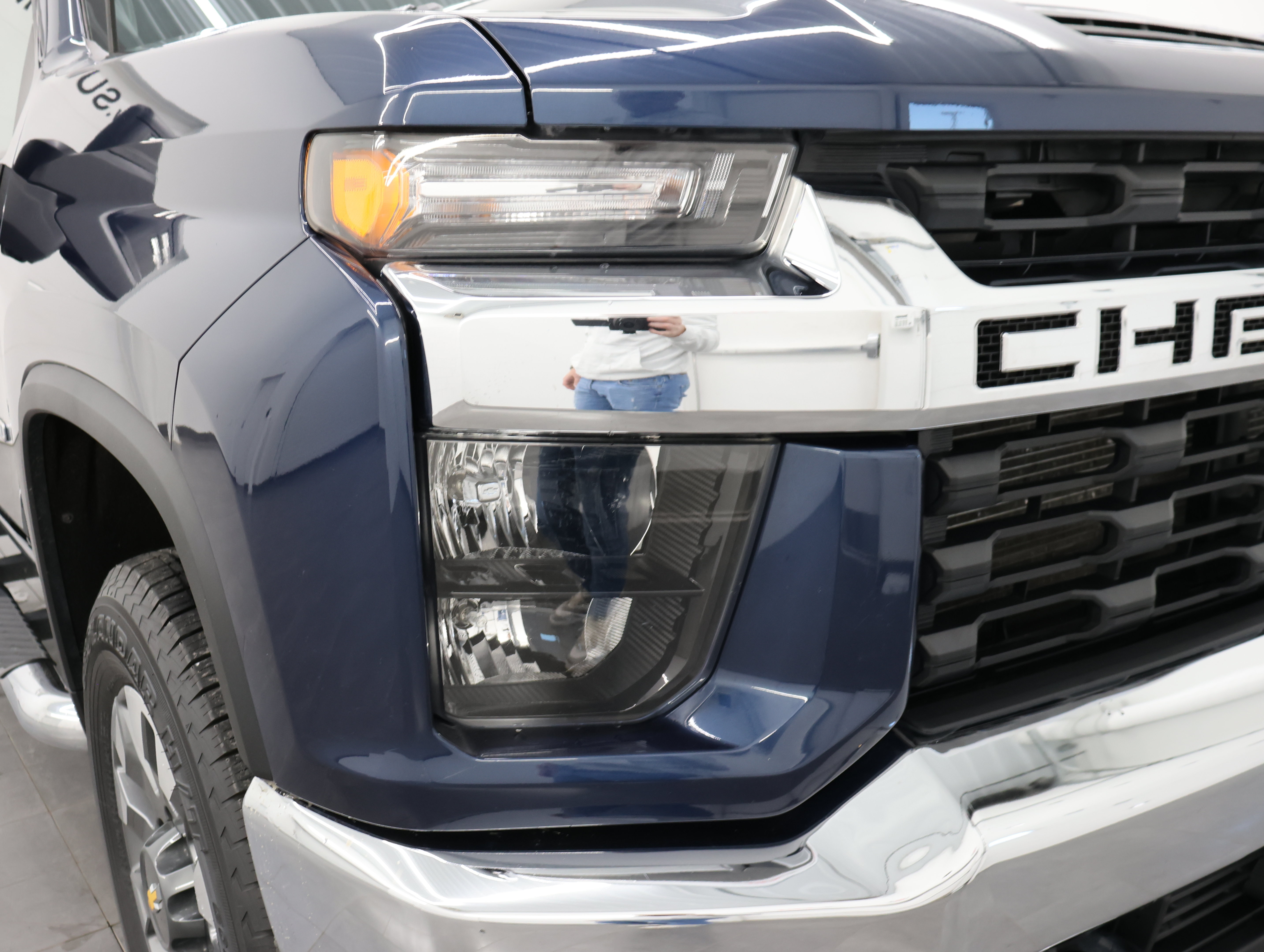 Used 2023 Chevrolet Silverado 2500 LT AWD/4WD image 23