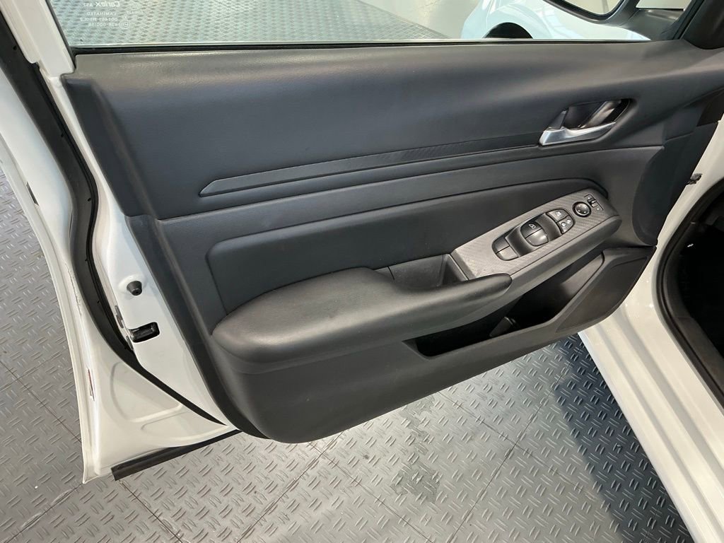 Used 2022 Nissan Altima 2.5 S image 22