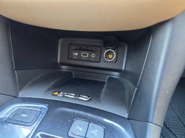 Used 2023 Chevrolet Equinox Premier AWD/4WD image 25