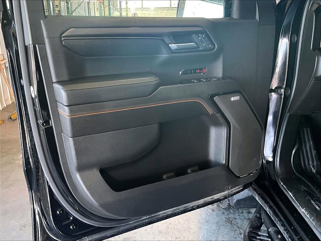 Used 2023 GMC Sierra 1500 AT4 w/ AT4 Premium Package image 9