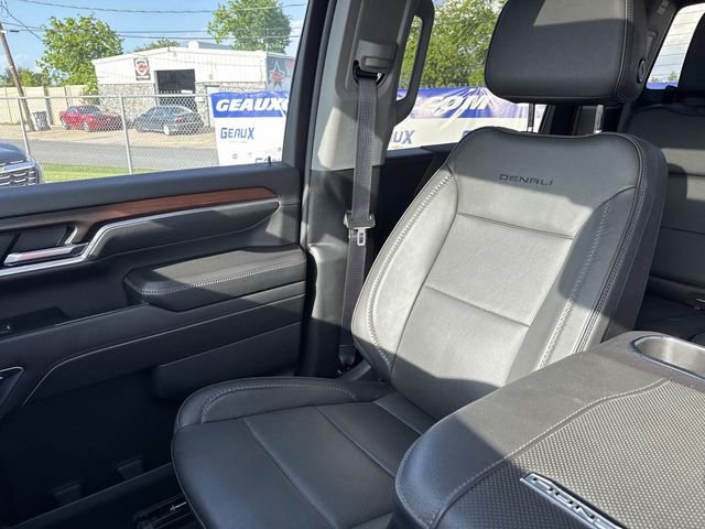Used 2024 GMC Sierra 2500 Denali w/ Denali Reserve Package AWD/4WD image 37