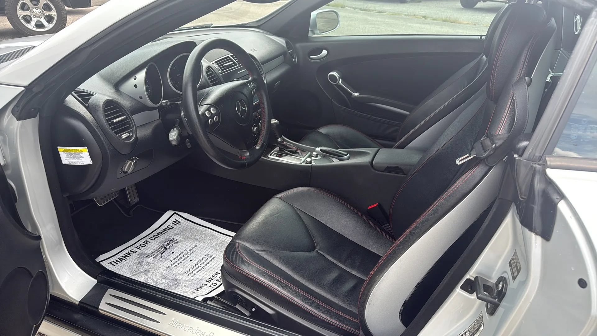 Used 2008 Mercedes-Benz SLK 350 image 11
