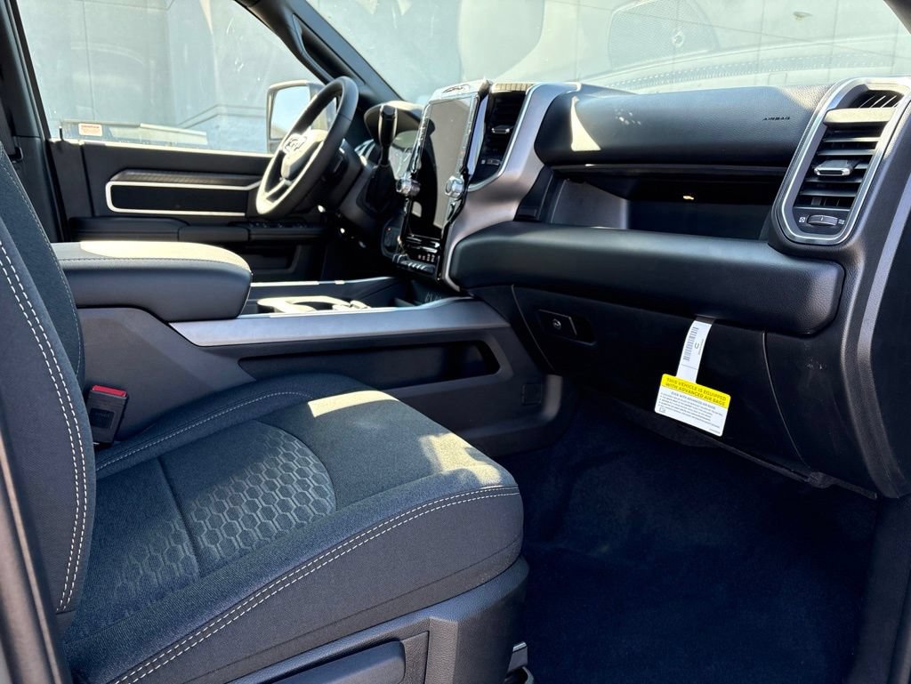 New 2026 RAM 2500 Big Horn AWD/4WD image 14