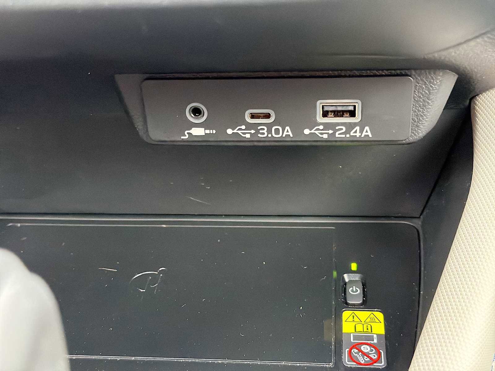 Used 2025 Subaru Forester Limited image 27