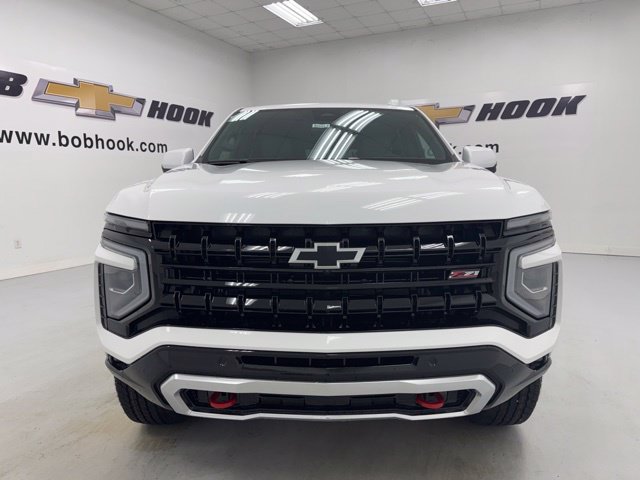 New 2026 Chevrolet Tahoe Z71 w/ Comfort Package AWD/4WD image 2