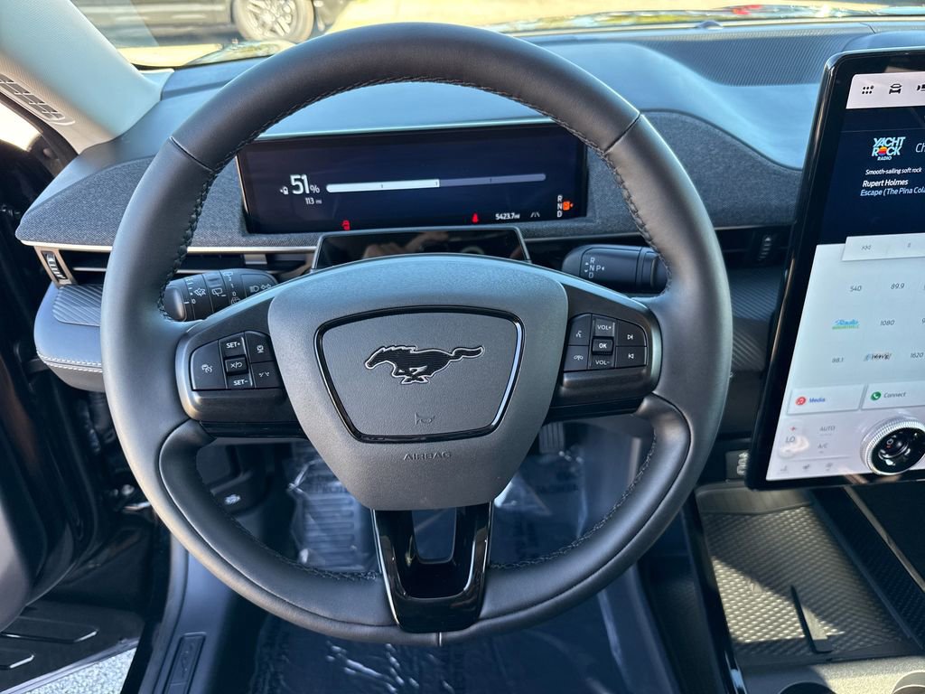 Certified 2025 Ford Mustang Mach-E Premium image 14