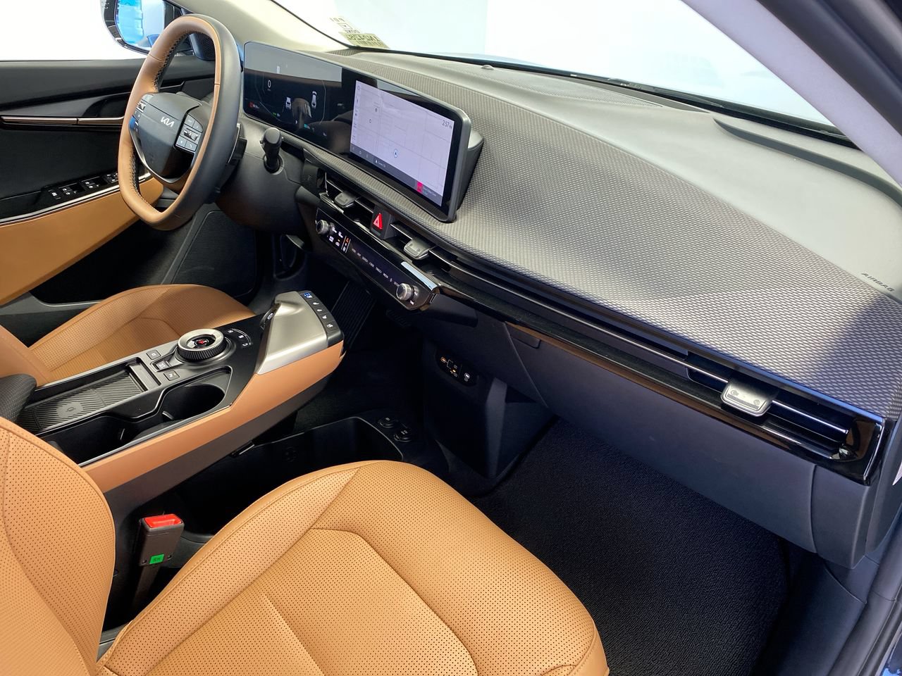 New 2026 Kia EV6 Wind AWD/4WD image 30