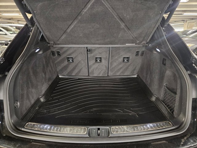 Used 2023 Porsche Macan GTS image 6