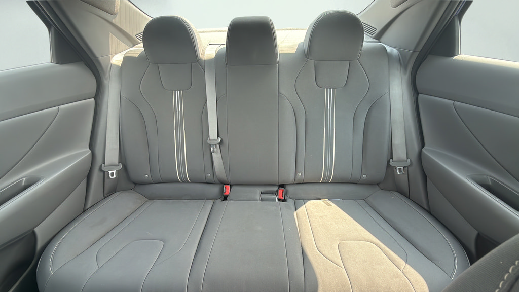 Used 2023 Hyundai Elantra SEL w/ Cargo Package FWD image 29