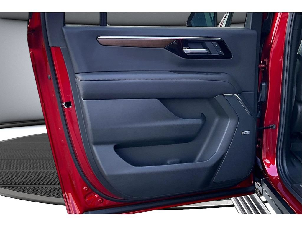 New 2026 Chevrolet Suburban High Country AWD/4WD image 39