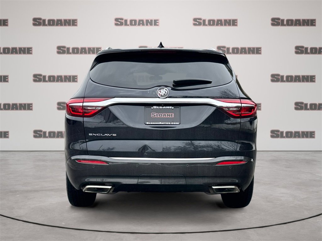 Used 2020 Buick Enclave Essence image 4