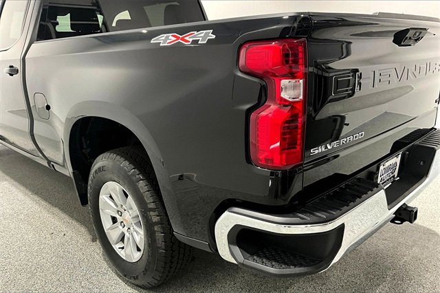 Used 2025 Chevrolet Silverado 1500 LT image 37