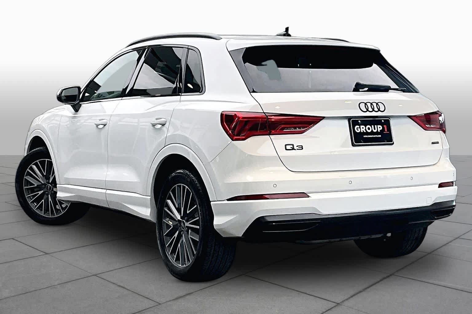 Used 2024 Audi Q3 2.0T Premium w/ Convenience Package AWD/4WD image 12