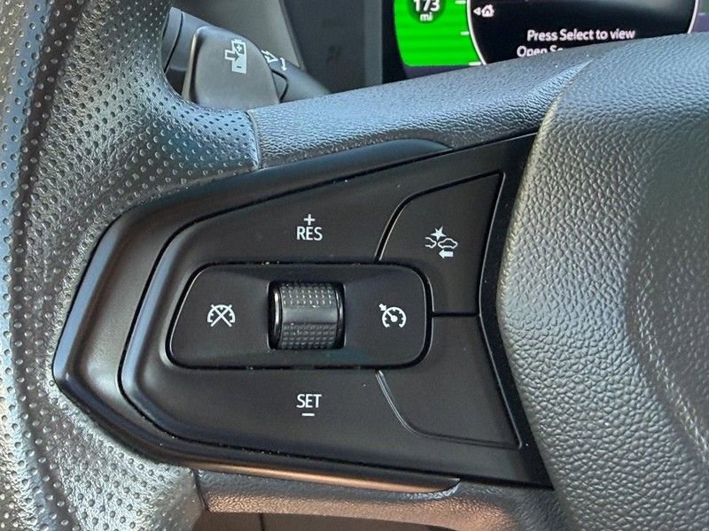 Used 2023 Chevrolet Bolt LT w/ Driver Confidence Package FWD image 15
