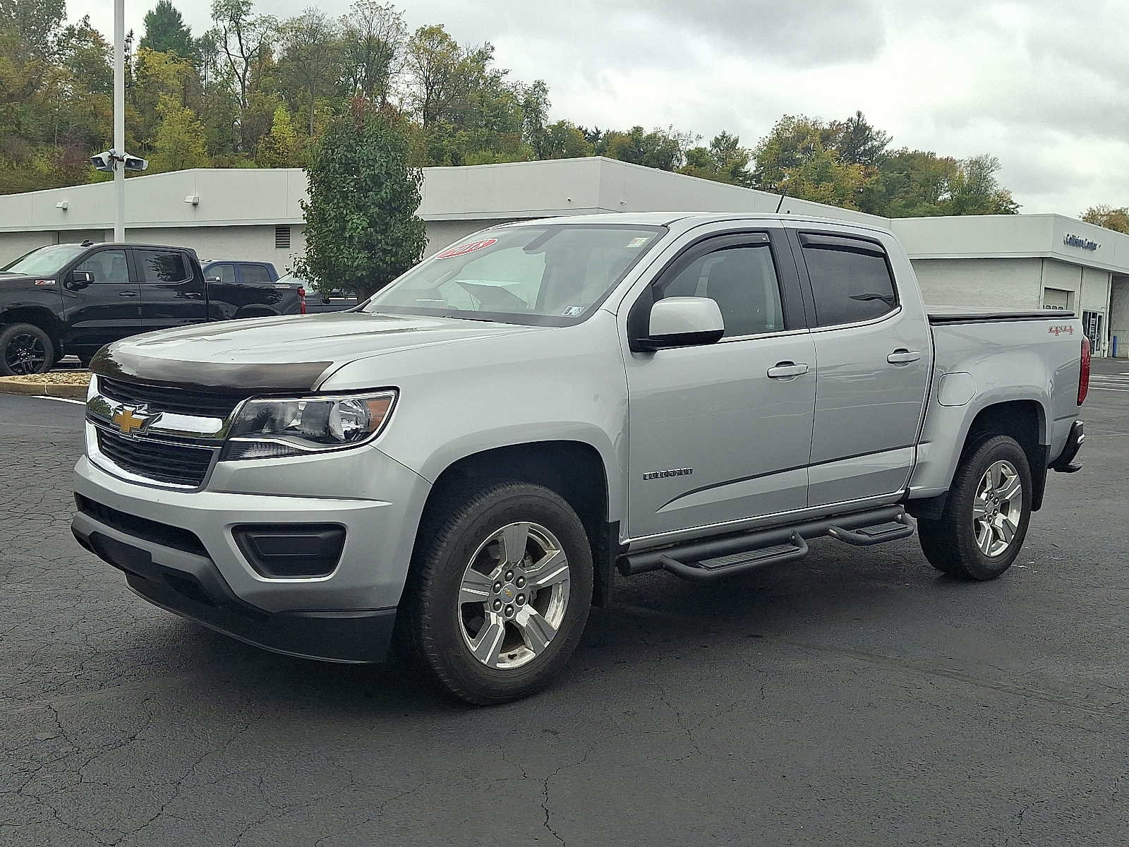 Used 2018 Chevrolet Colorado LT image 3