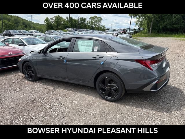 New 2026 Hyundai Elantra SEL Sport Premium FWD image 3