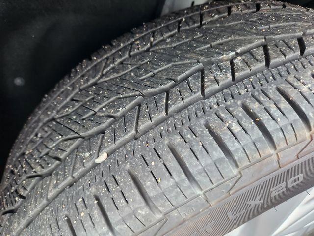 Used 2025 Buick Enclave Preferred image 24