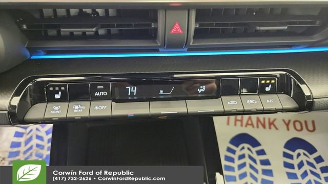 Used 2025 Toyota Prius AWD image 19