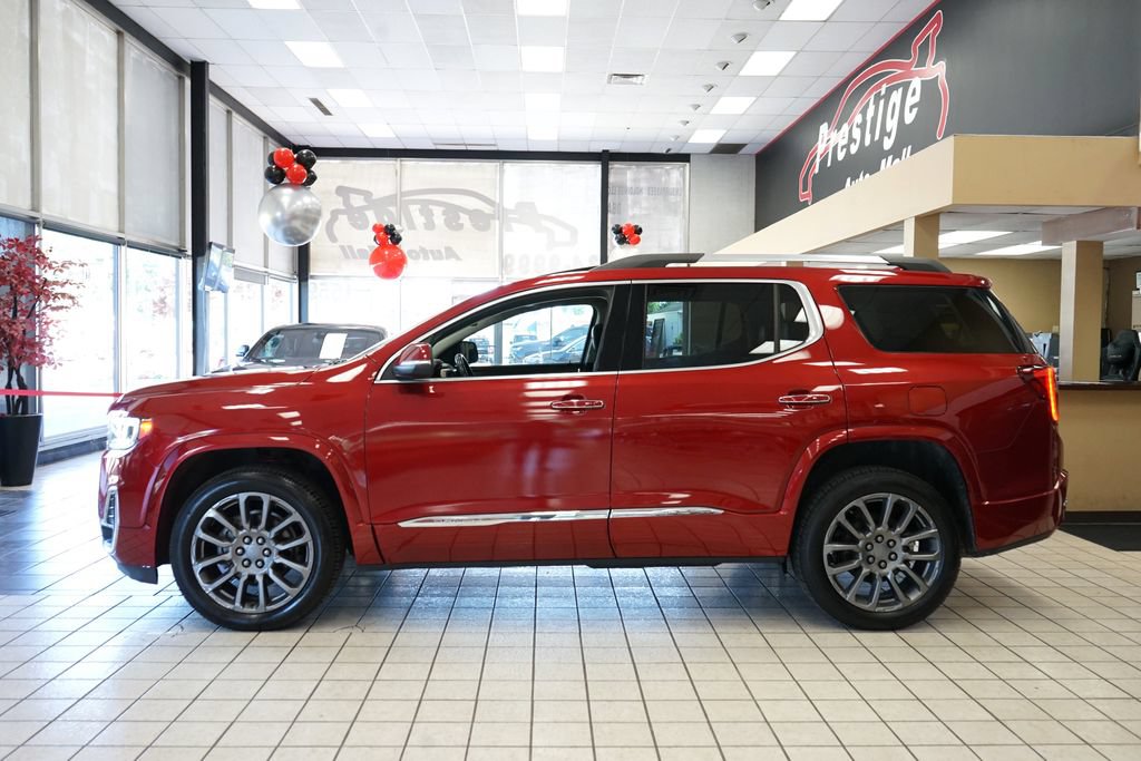 Used 2022 GMC Acadia Denali AWD/4WD image 3
