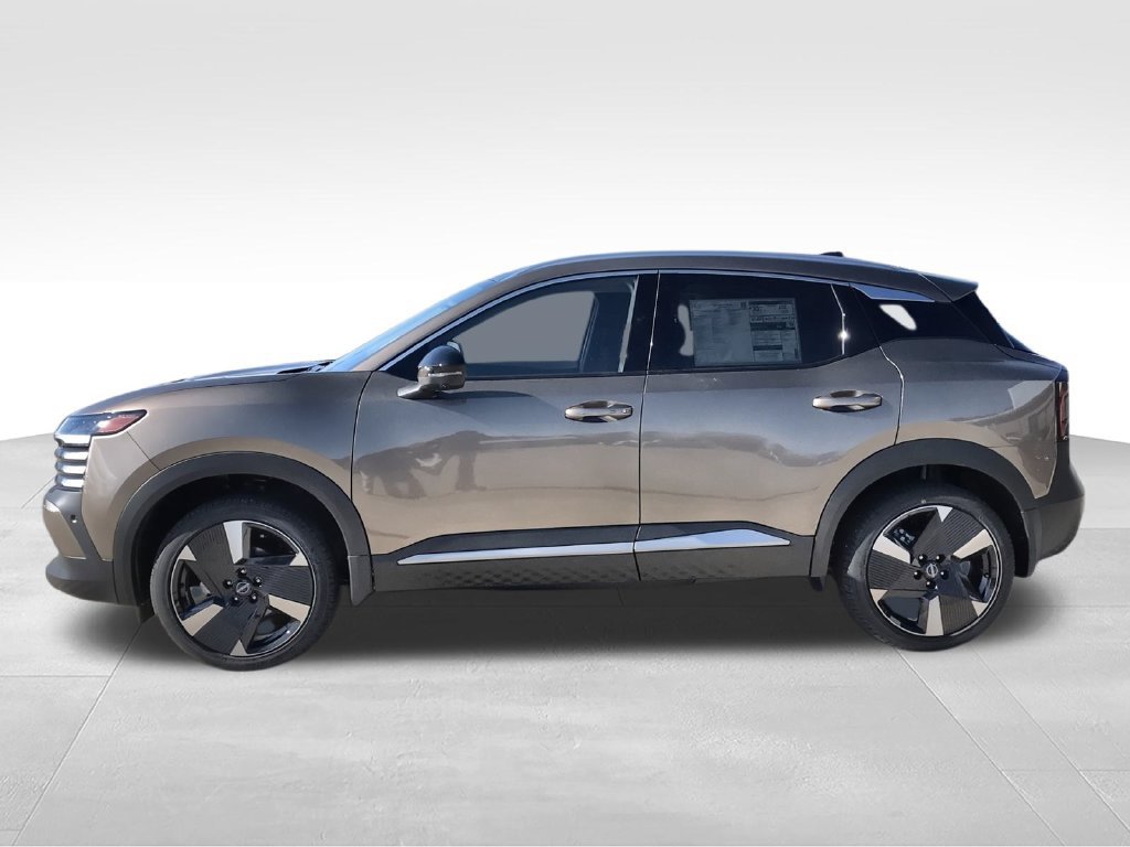 New 2026 Nissan Kicks SR w/ SR Premium Package AWD/4WD image 5