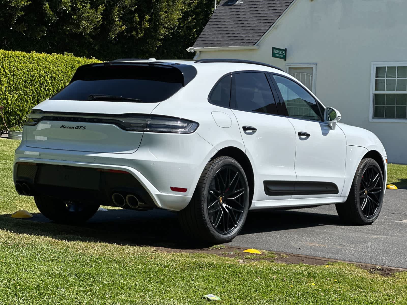 New 2026 Porsche Macan GTS AWD/4WD image 8