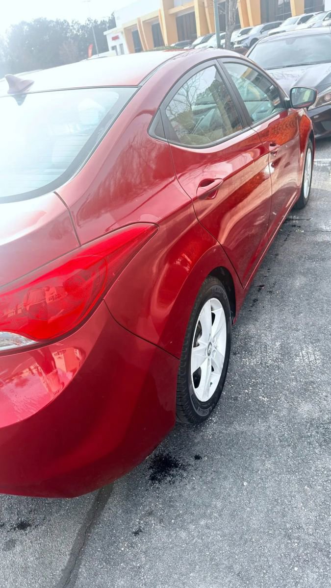 Used 2013 Hyundai Elantra GLS w/ Preferred Pkg image 7