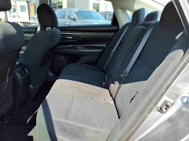 Used 2015 Nissan Altima 2.5 SV w/ Convenience Package FWD image 11