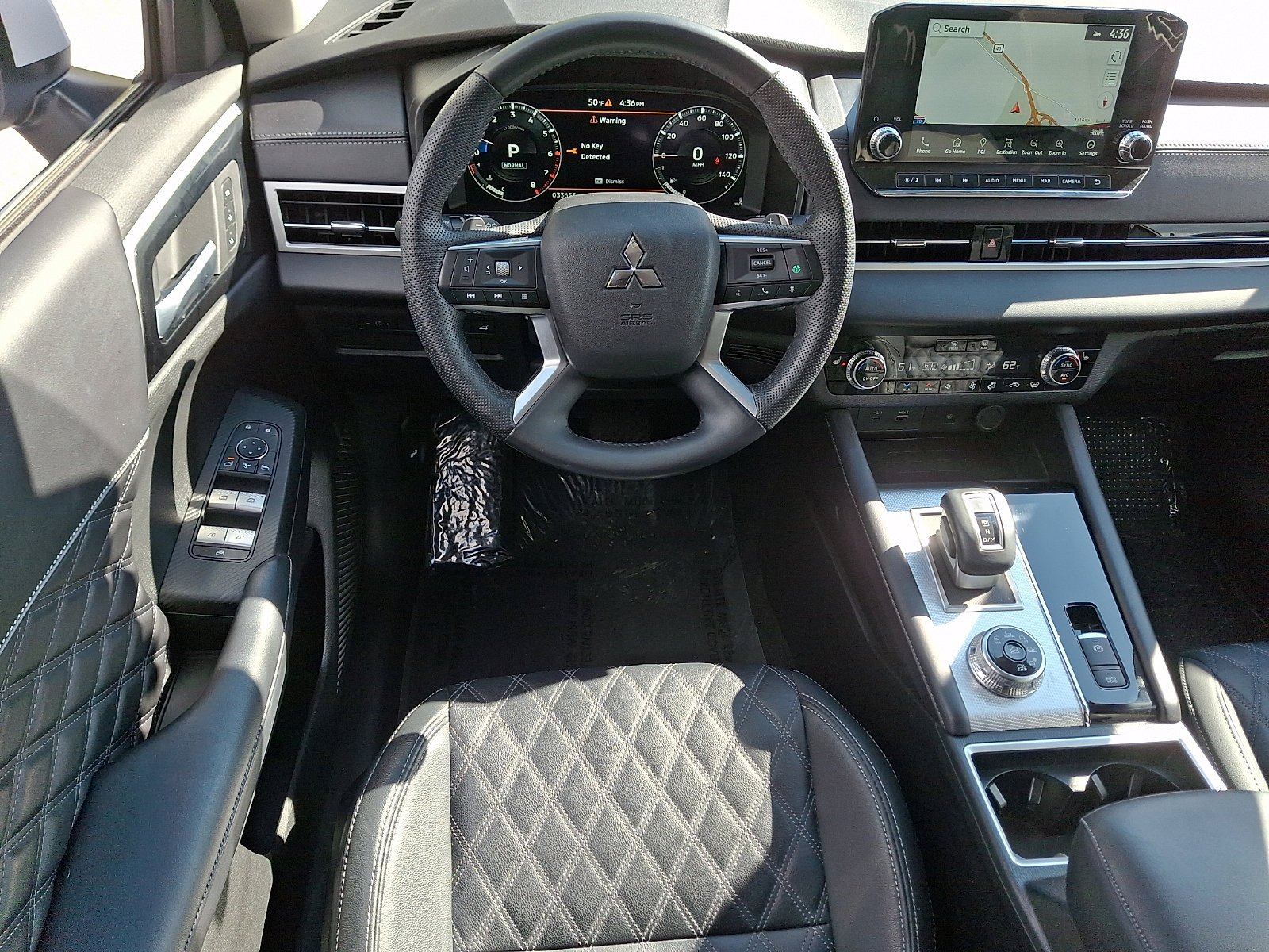 Used 2024 Mitsubishi Outlander SEL image 12