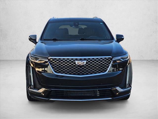 Used 2022 Cadillac XT6 Premium Luxury FWD image 2
