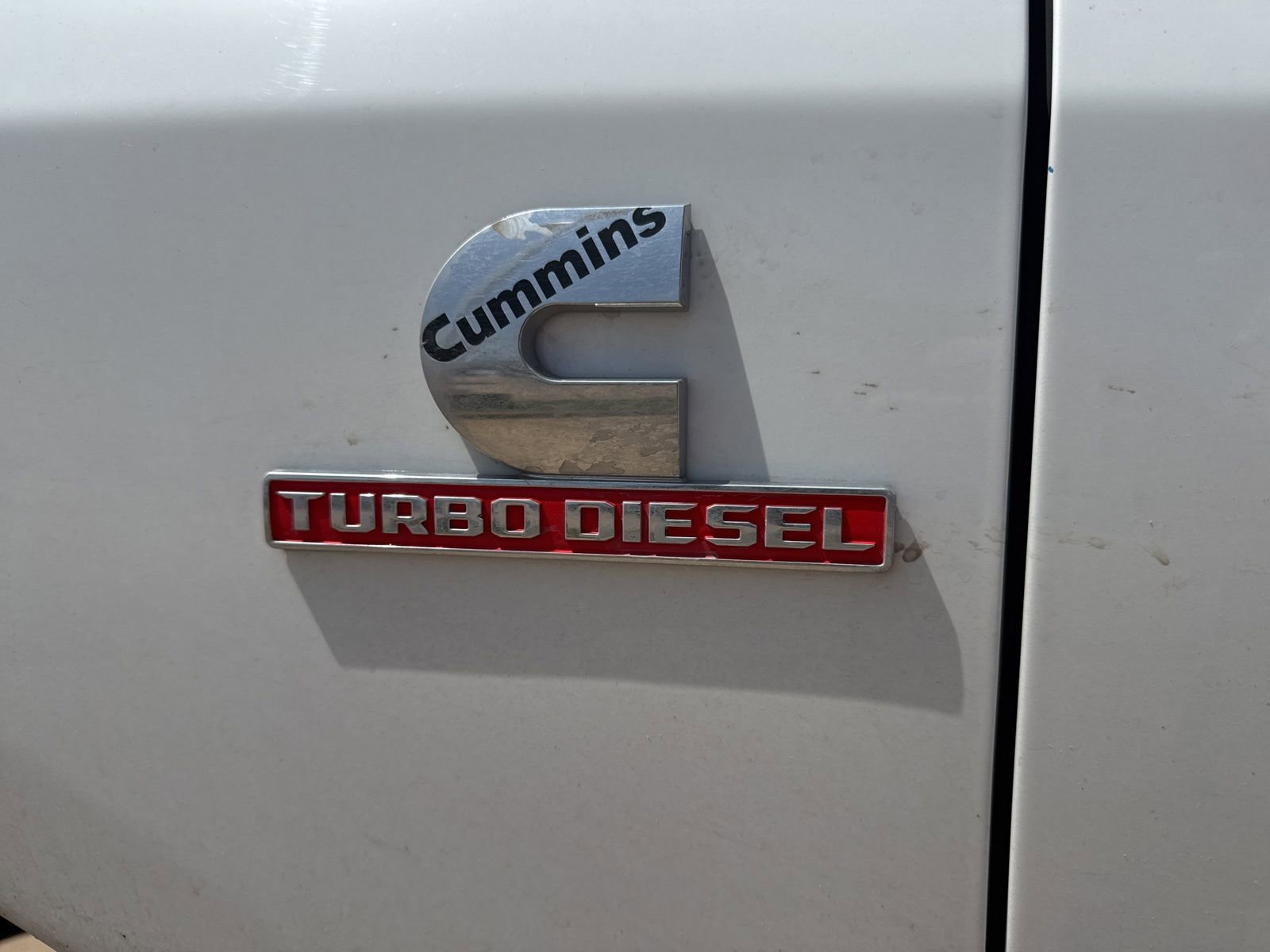 Used 2025 RAM 2500 Laramie AWD/4WD image 15