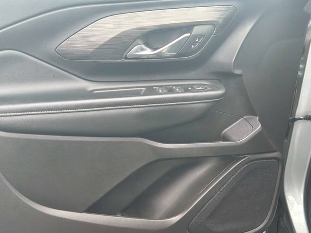 Used 2024 GMC Terrain SLE FWD image 14