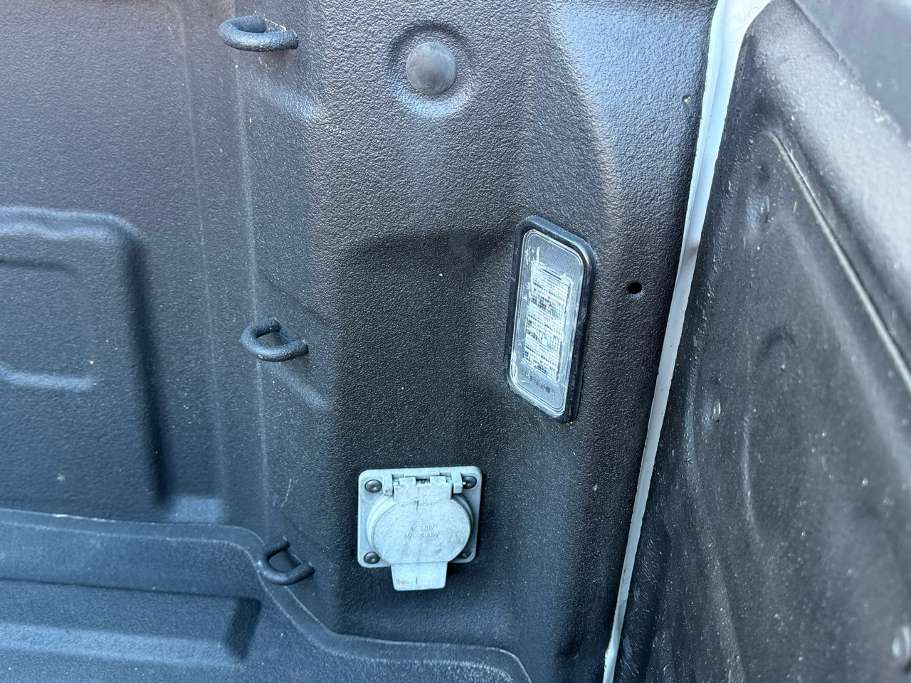 Used 2020 Chevrolet Silverado 2500 LT w/ Texas Edition image 21