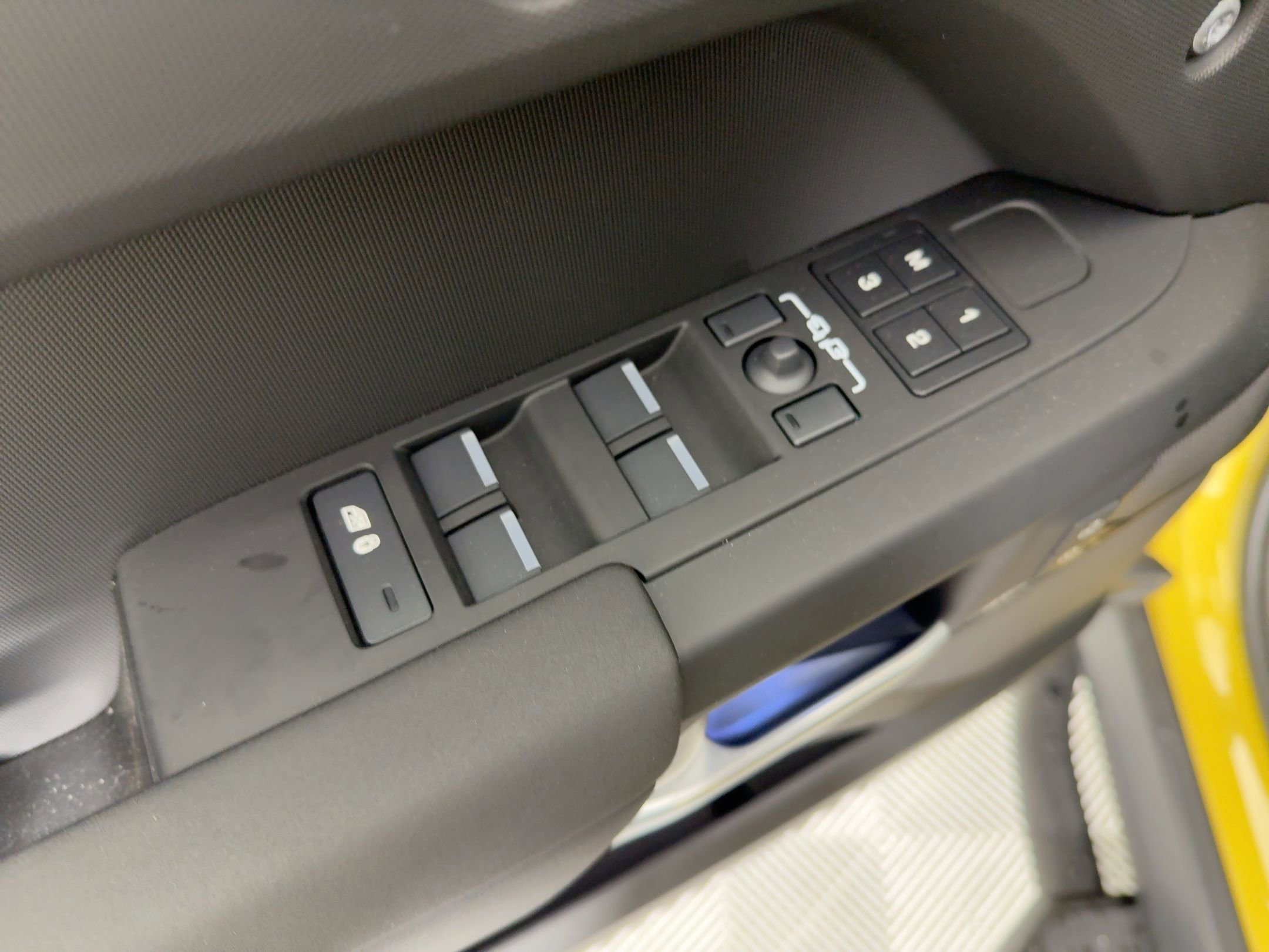 New 2026 Land Rover Defender 110 image 12