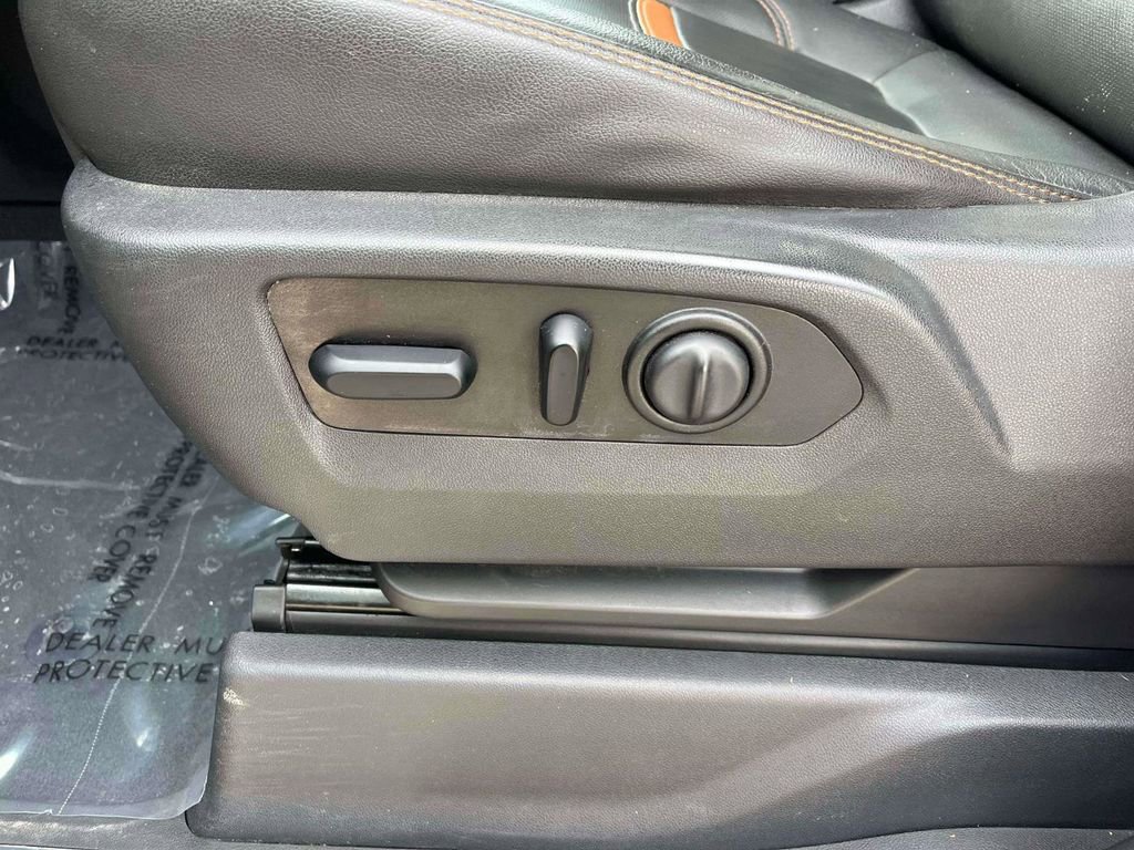 Used 2021 GMC Sierra 1500 AT4 w/ AT4 Premium Package image 17