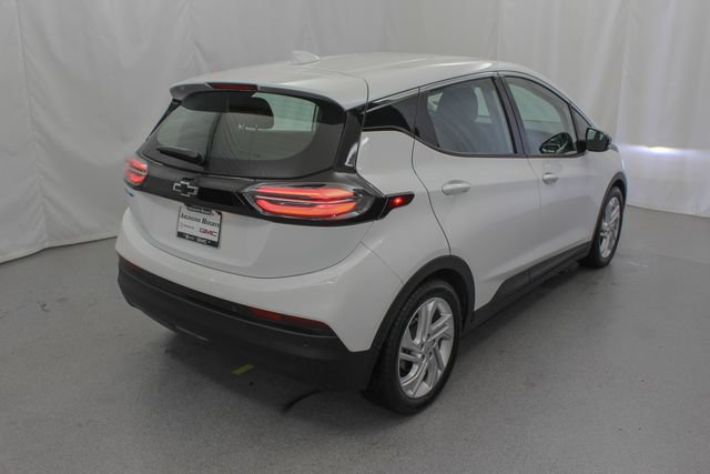 Used 2023 Chevrolet Bolt LT w/ Driver Confidence Package FWD image 12