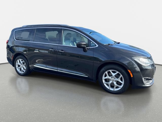 Used 2018 Chrysler Pacifica Touring-L Plus w/ Tire & Wheel Group FWD image 7