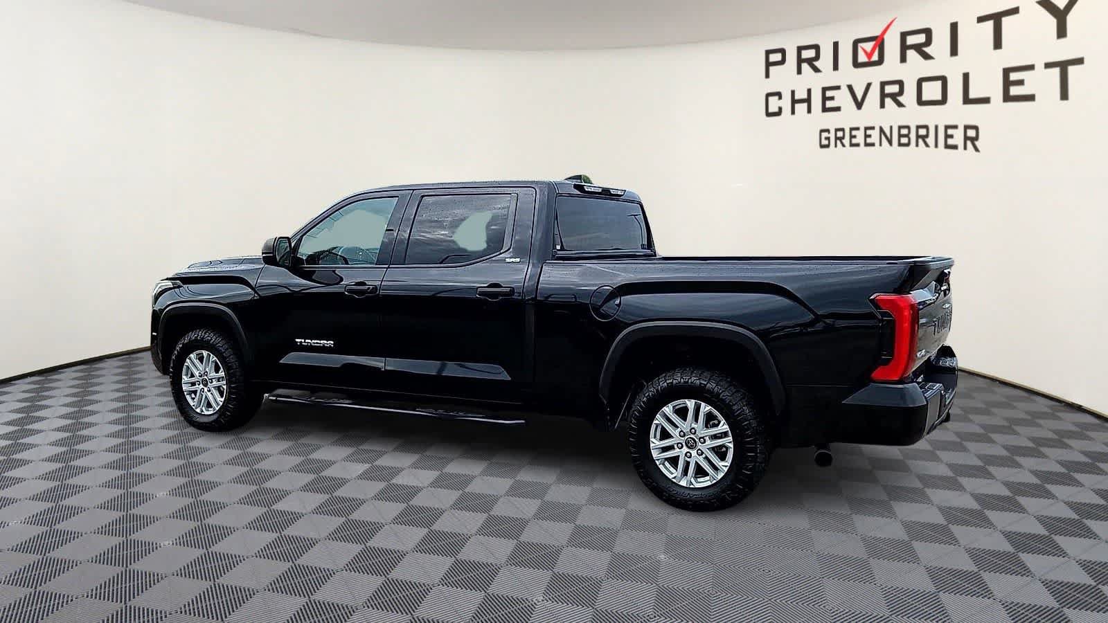 Used 2022 Toyota Tundra SR5 AWD/4WD image 6
