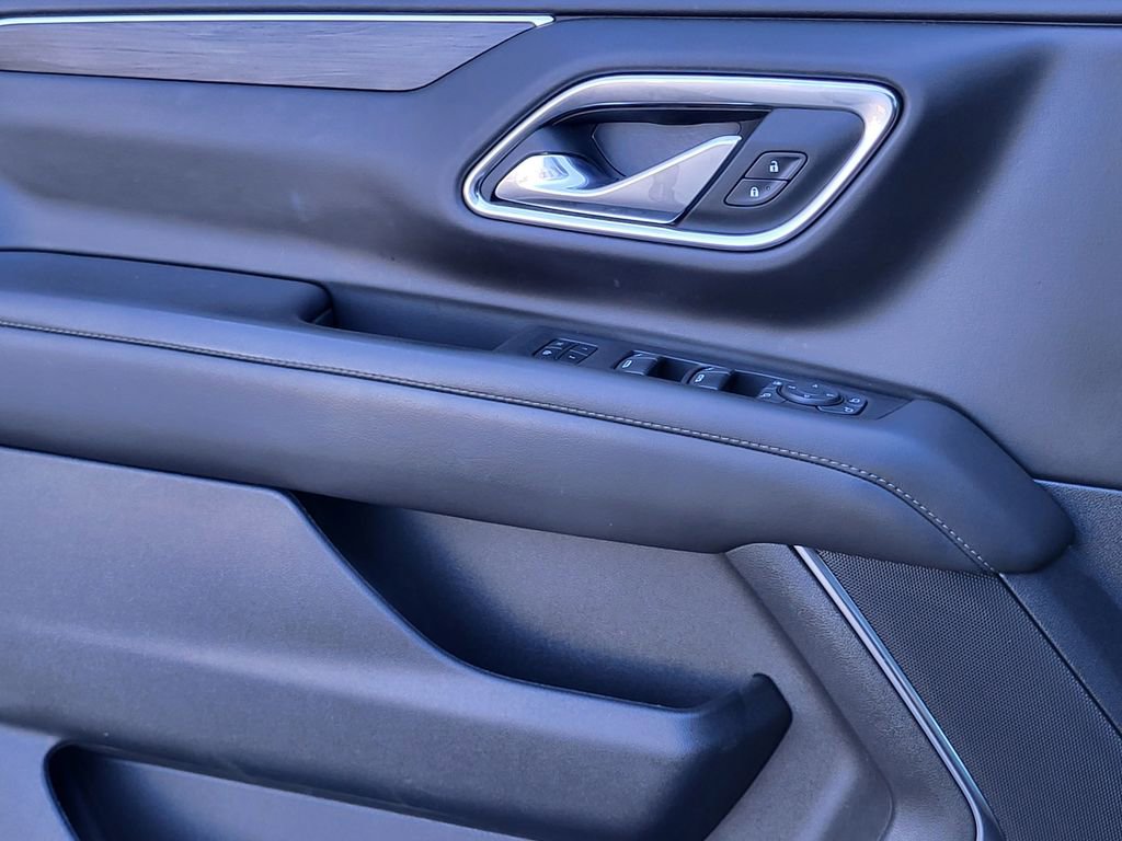 Used 2024 Chevrolet Tahoe Z71 w/ Luxury Package image 19