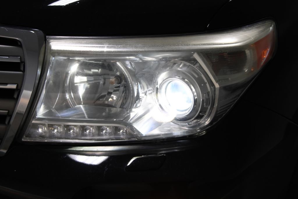 Used 2013 Toyota Land Cruiser AWD/4WD image 56