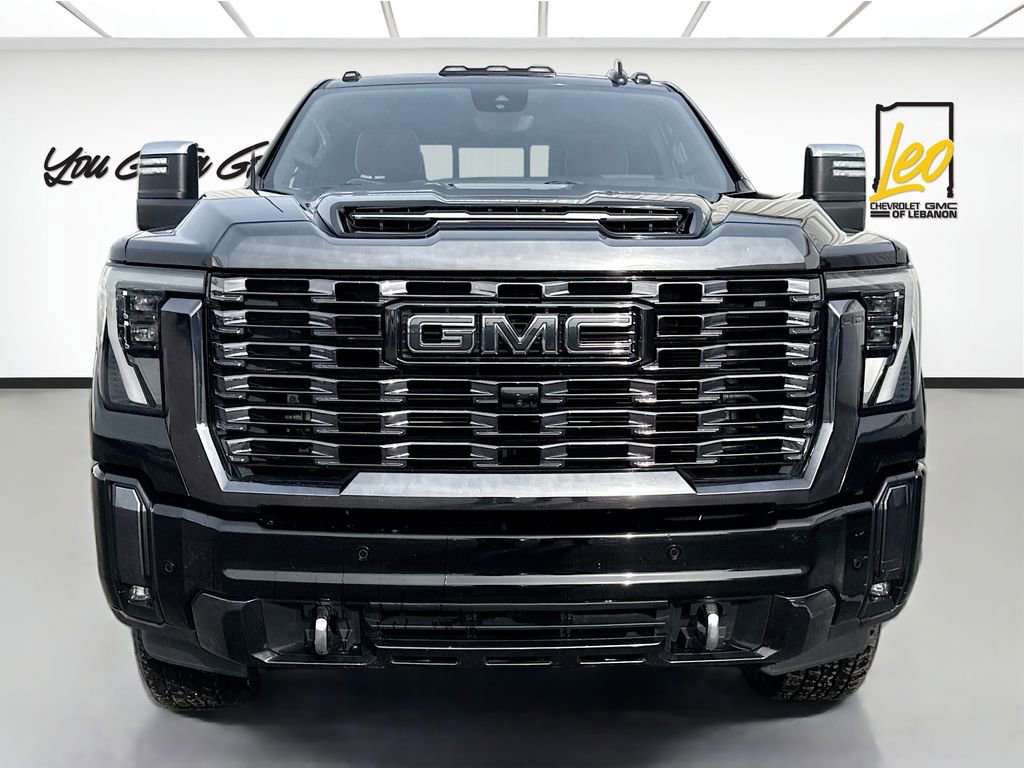 Used 2024 GMC Sierra 2500 Denali Ultimate image 2