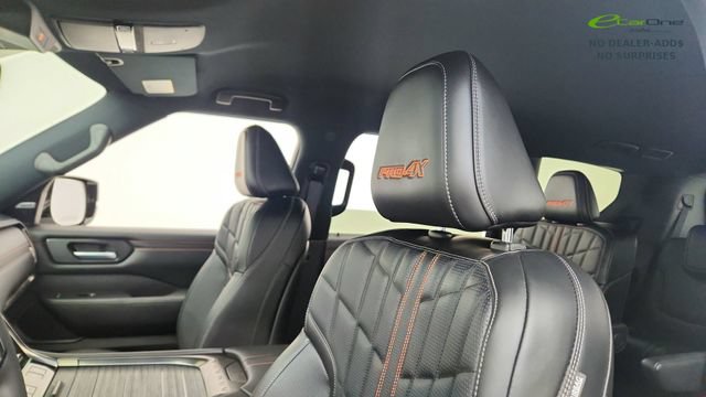 Used 2026 Nissan Armada PRO-4X w/ Captain's Chari Seat Package AWD/4WD image 36