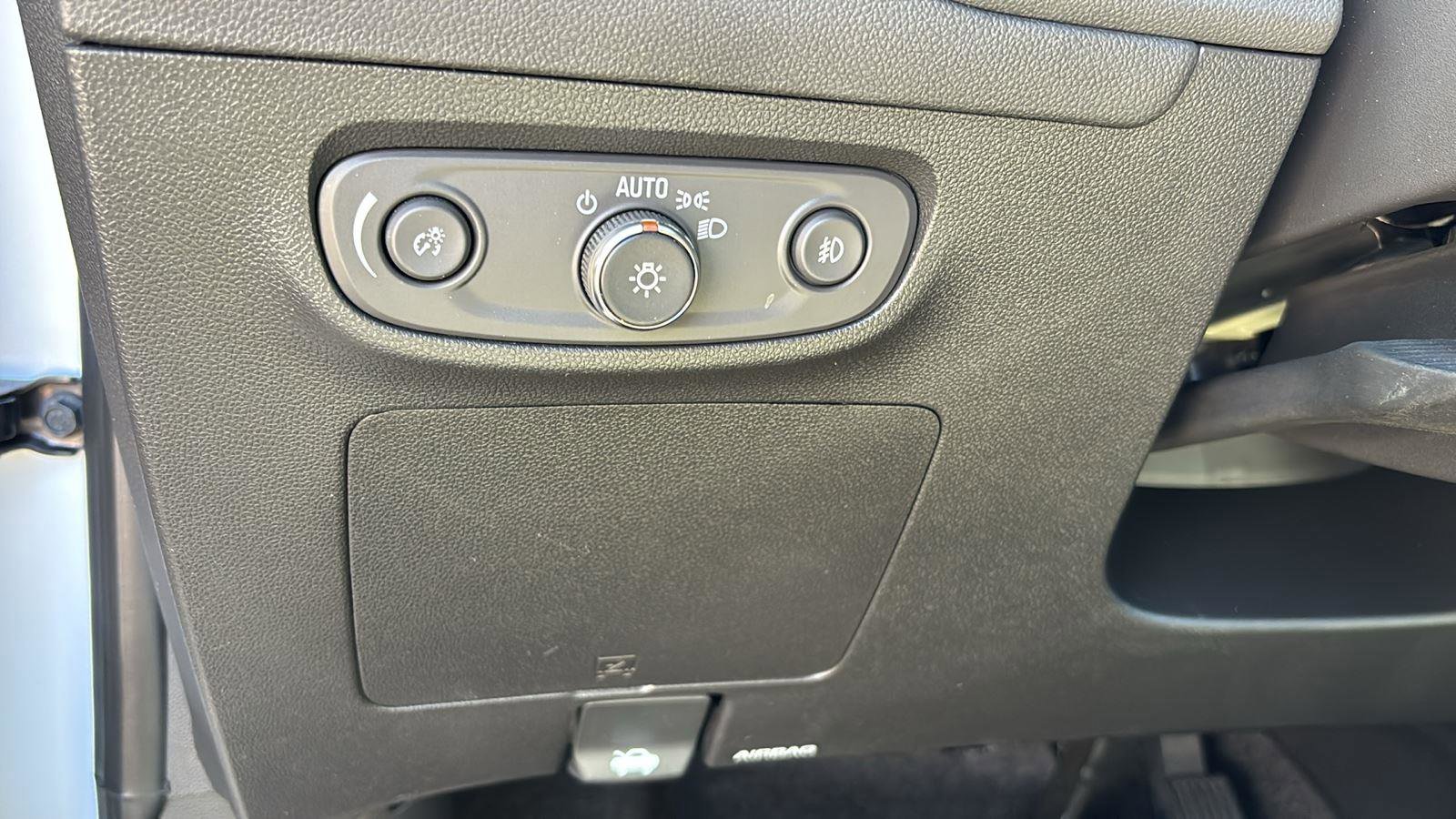 Used 2022 Buick Encore GX Select w/ Experience Buick Package image 25