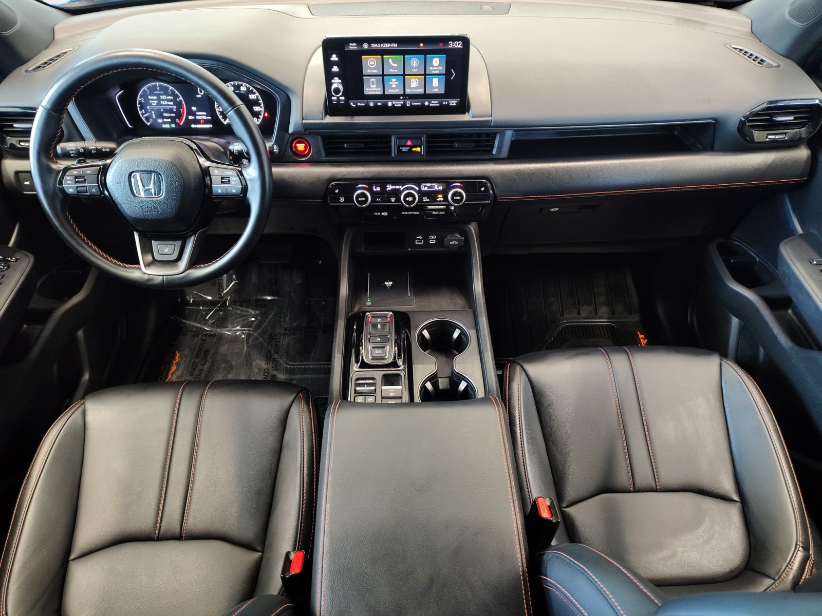 Used 2024 Honda Pilot TrailSport image 3